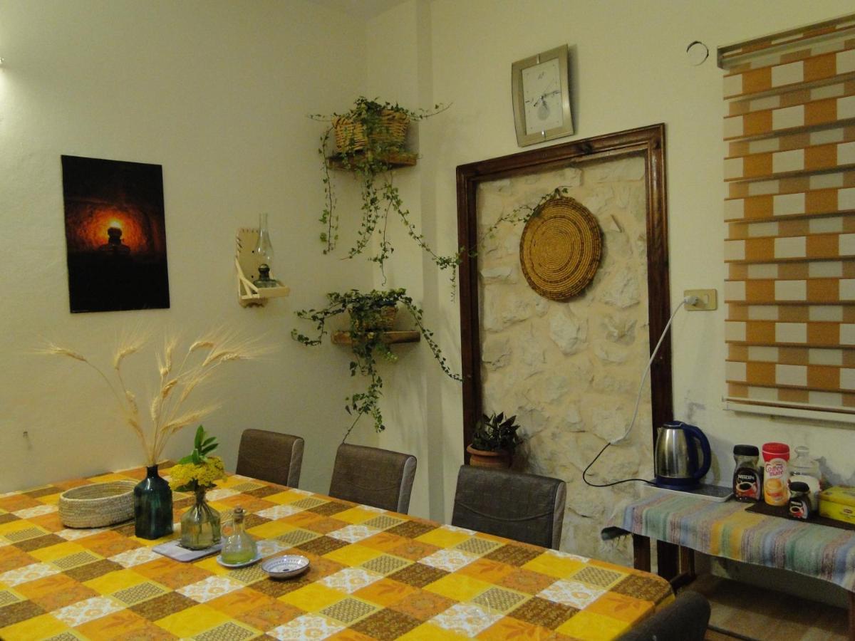 אום קאיס Gadara Rent Room מראה חיצוני תמונה
